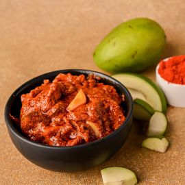 Vellanki Foods - Mango Pickle wih Garlic / Lahasun Ka Aam Aachar